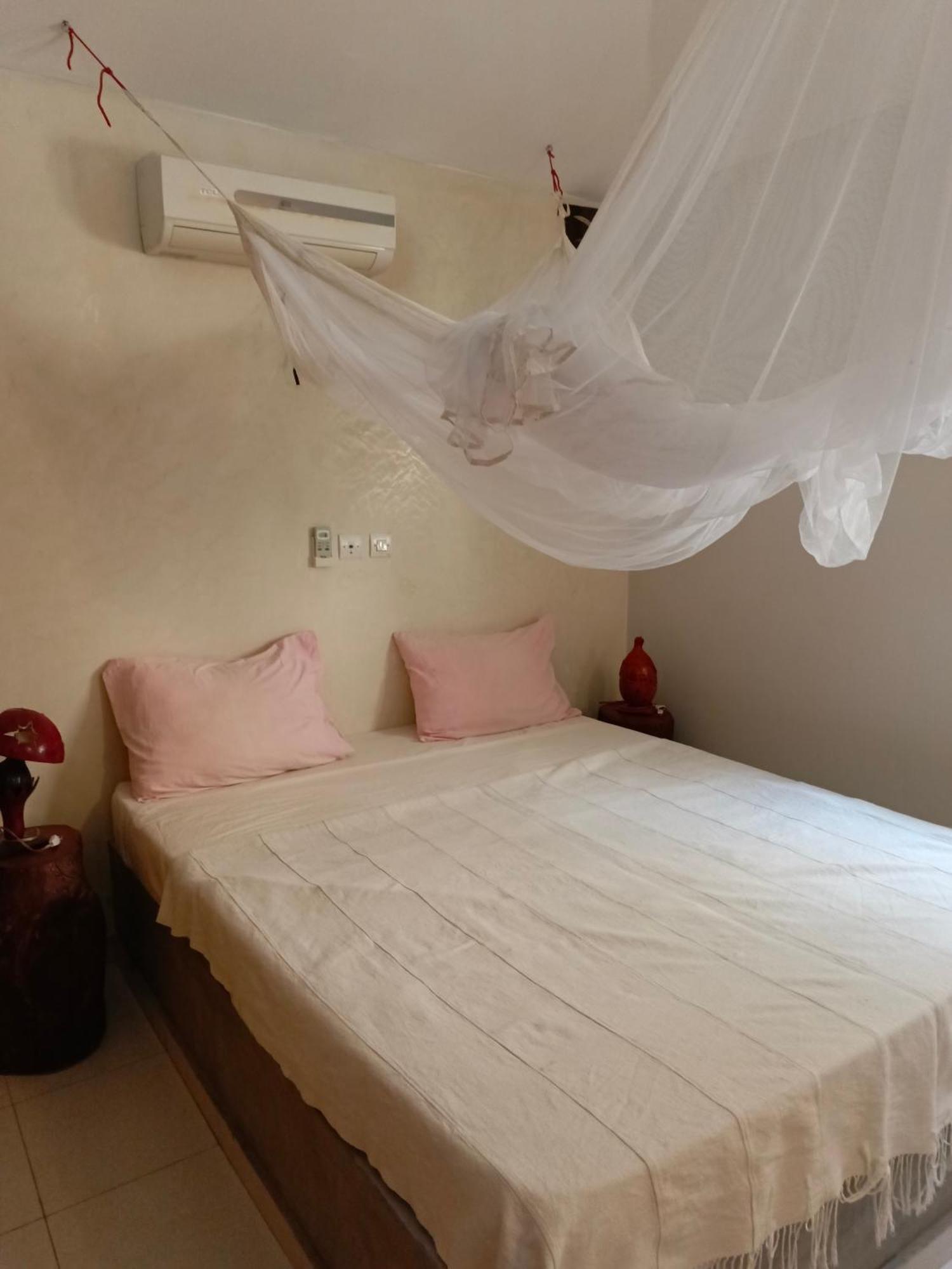 Jardin D'Afrique Hotel Saly Portudal Ruang foto